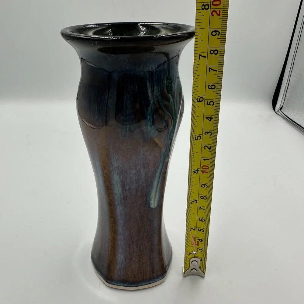 Signed Bill Campbell Studio Pottery Vase‎ Iridescent Blue Brown Glaze 7.5